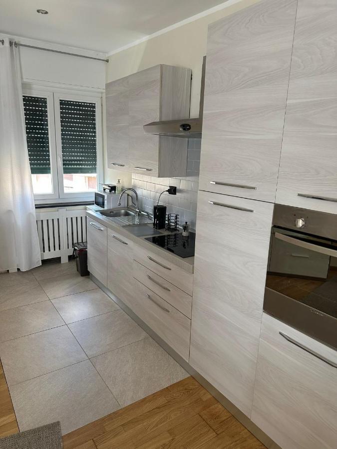 Luxury Center Appartment Novi Ligure Exteriör bild